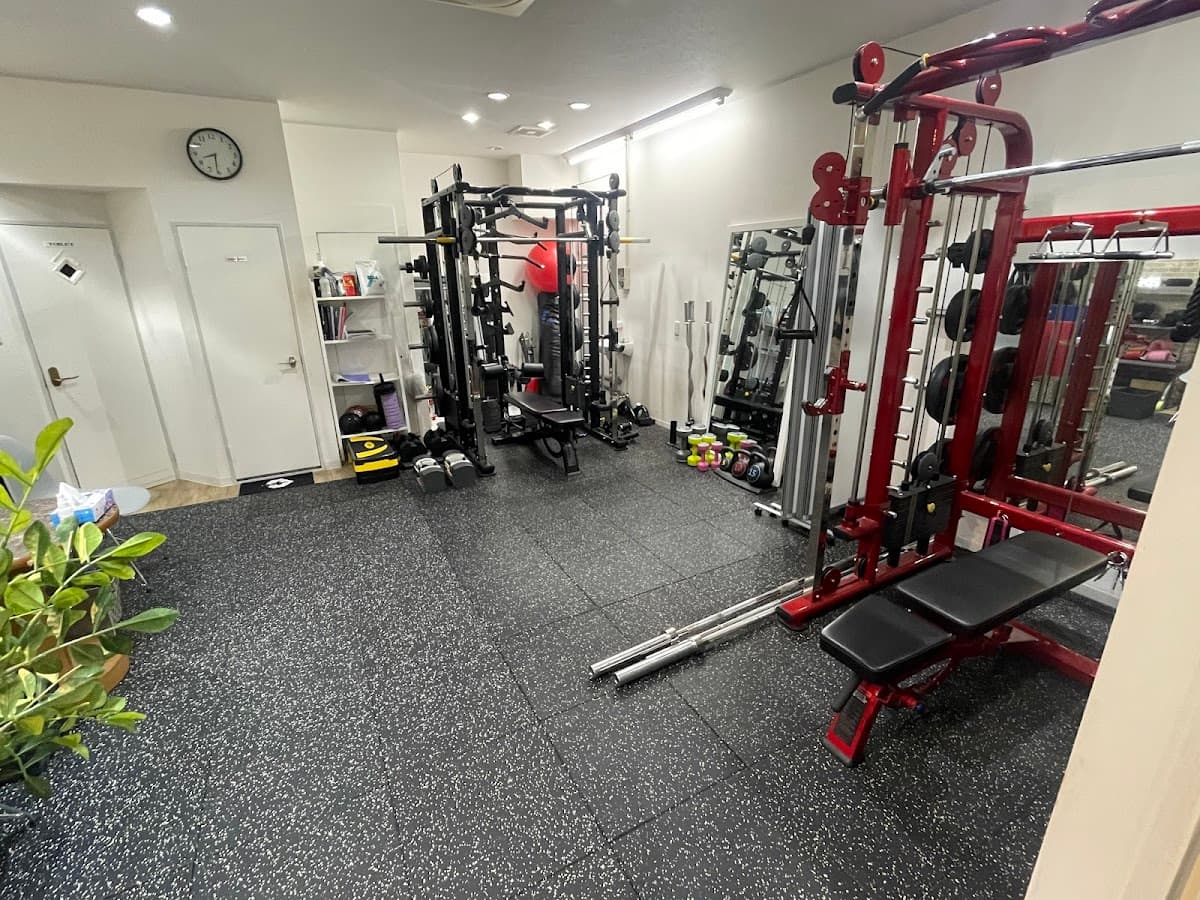 パーソナルジム RISEFIT