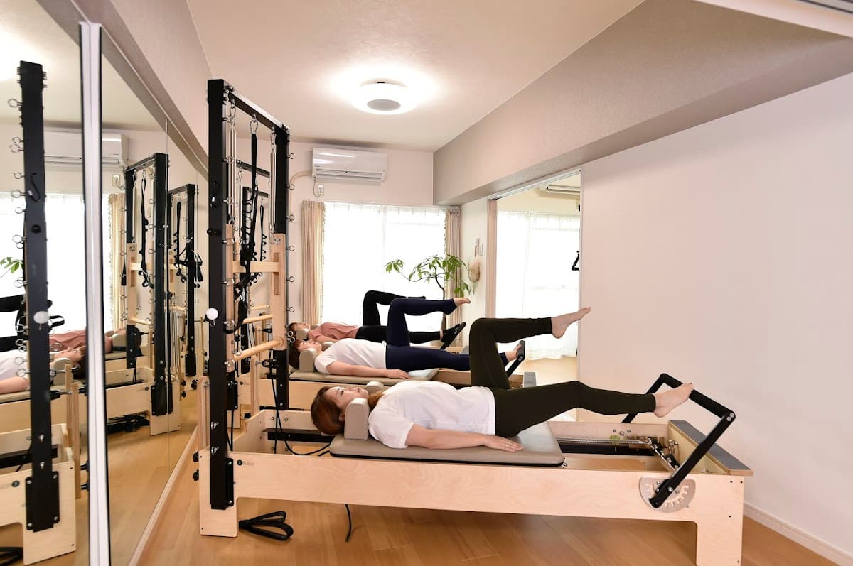 pilates studio M +